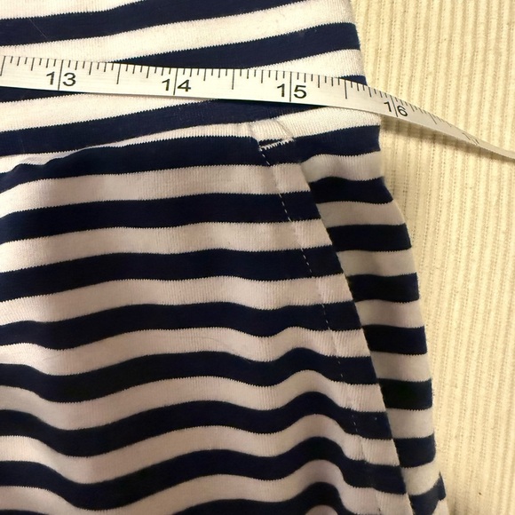 Lands' End Navy and White Striped Capris - Picture 7 of 8